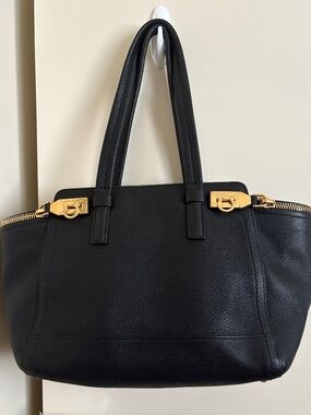 Salvatore Ferragamo black pebbled leather shoulder bag